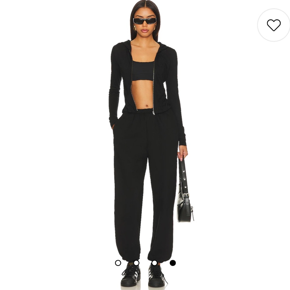 RE ONA Joggers in Black